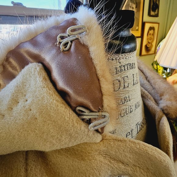 Vintage Fur Collar 1950's Swing Coat with Fur Collar, 100% Virgin Wool, MCM - Picture 6 of 16